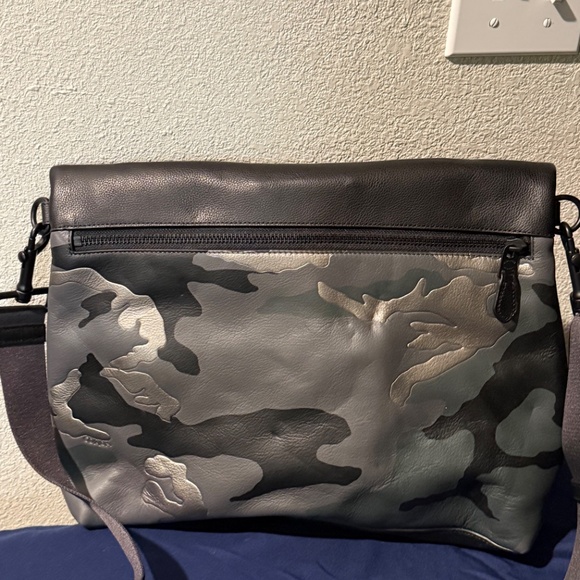 Coach Camo Leather Matching Set NWOT HTF Handbag Tote Crossbody Wallet - Picture 3 of 16